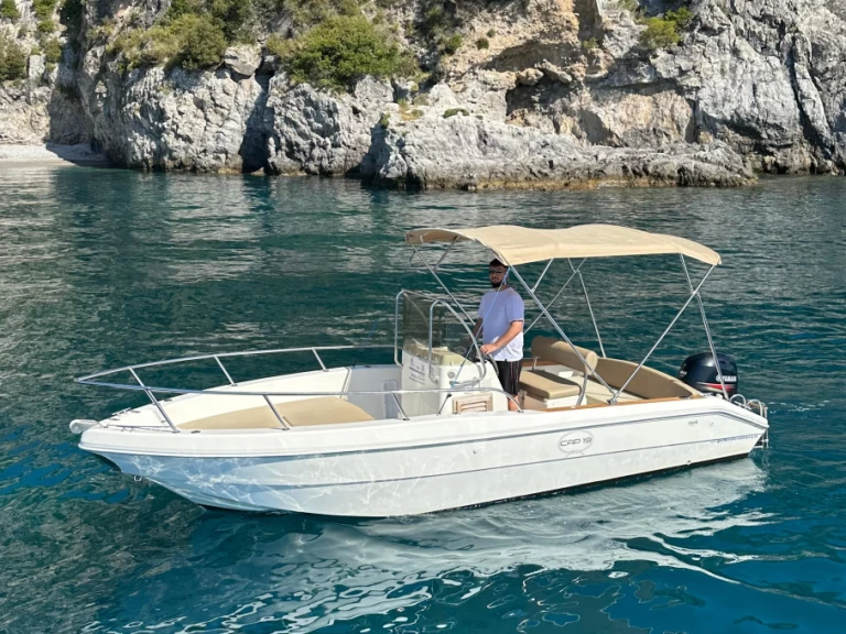 Huur een Capelli Cap 19 Open in Amalfi