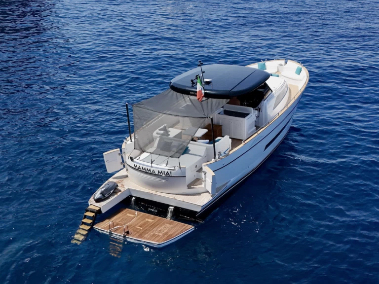 Huur een Apreamare GOZZO 45 "MAMMA MIA!" in Napels