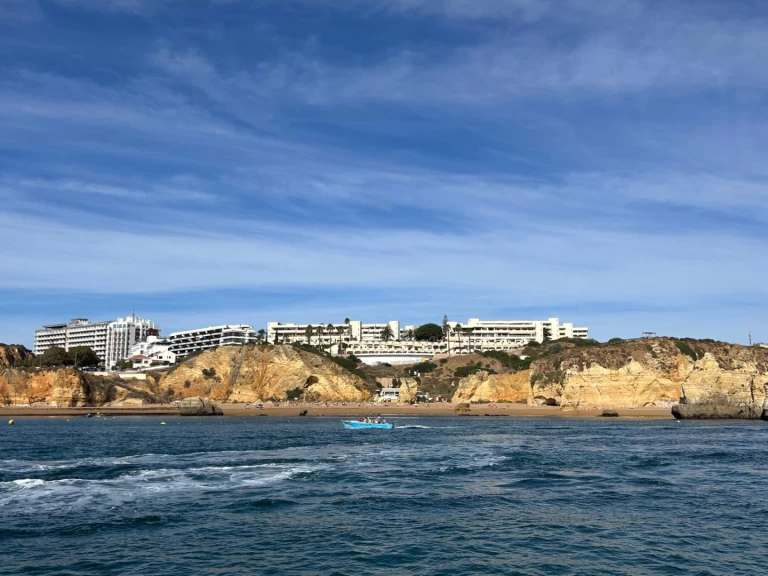 Huur een Cranchi Mediterranee 47 in Marina de Lagos