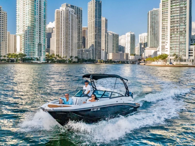 Verhuur Motorboot in Miami Beach - Monterey 27