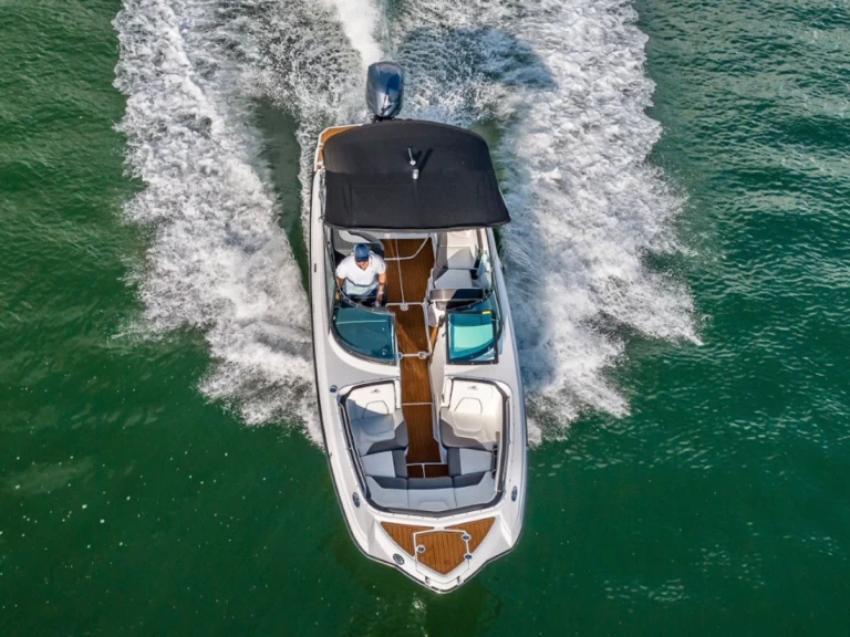 Huur Motorboot met of zonder schipper Monterey in Miami Beach