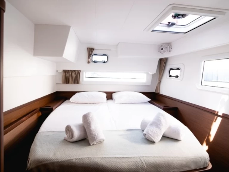 Verhuur Catamaran in Mykonos (Island) - Lagoon Lagoon 42