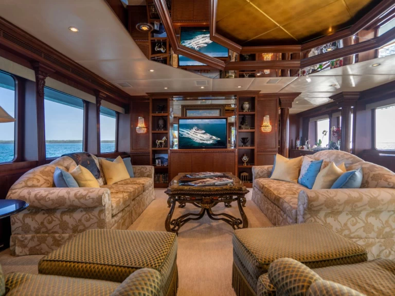 Huur een Trinity RELENTLESS in Sint Maarten (FR)