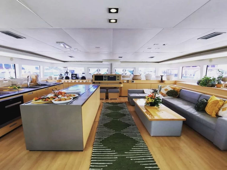 Bootverhuur Lagoon HUNTRESS in Britse Maagden Eilanden via SamBoat