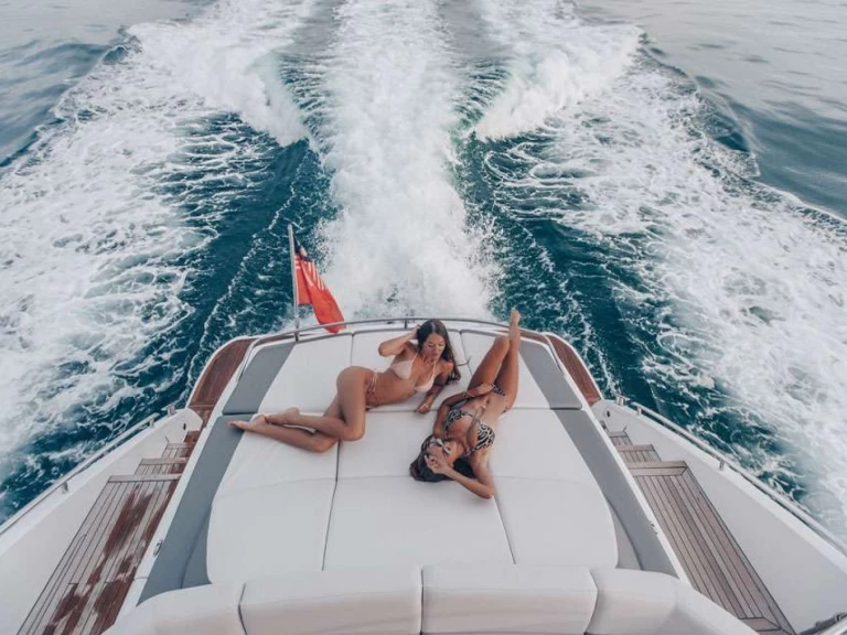 Huur een Princess, UK Kati in Phuket