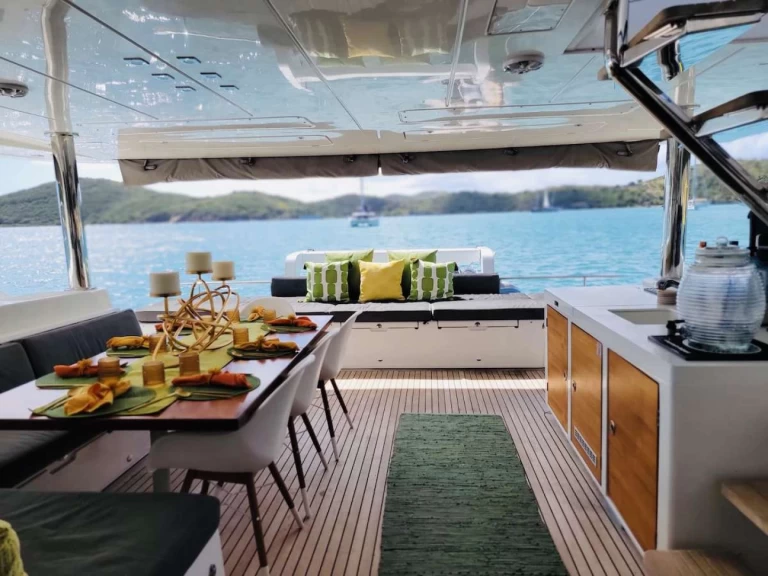 Bootverhuur Lagoon HUNTRESS in Britse Maagden Eilanden via SamBoat