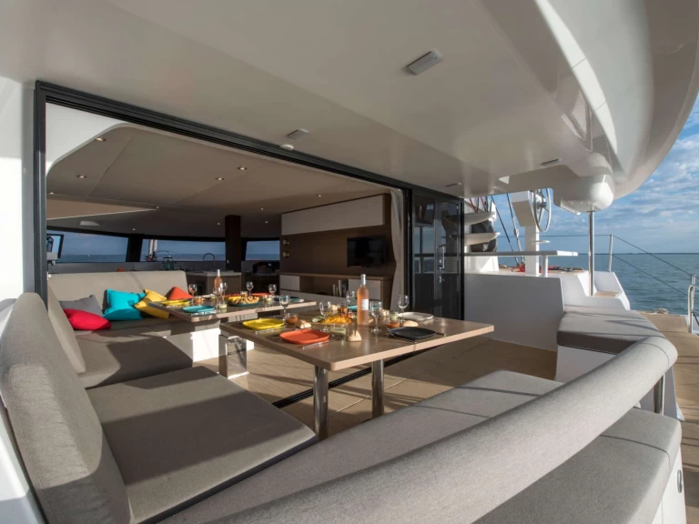 Bootverhuur Custom TRILOGY in Le Marin via SamBoat