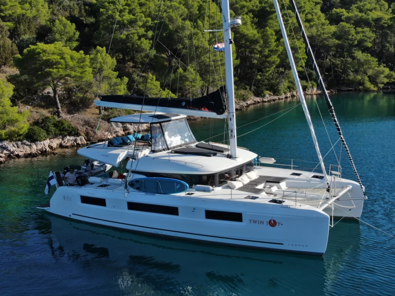Catamaran te huur in Trogir voor de beste prijs