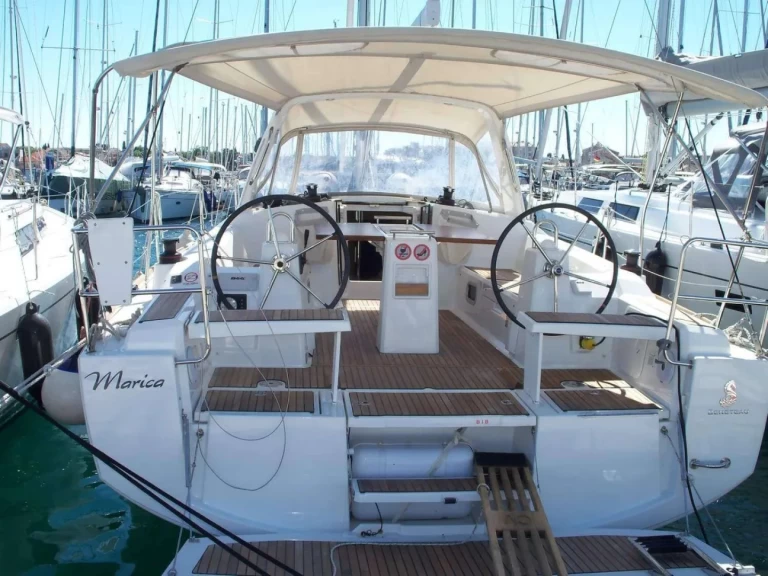 Verhuur Zeilboot in Trogir - Bénéteau Oceanis 38