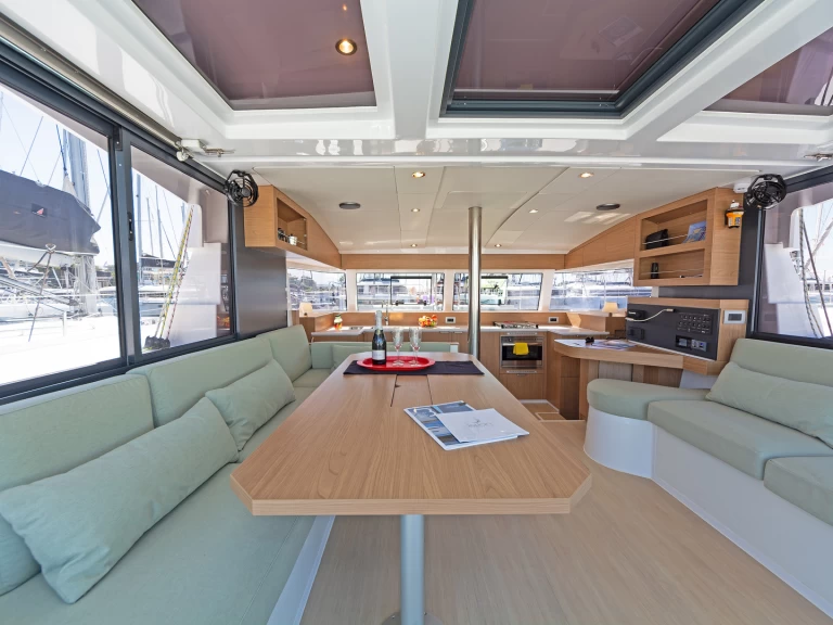 Bali Bali Catsmart te huur van particulier of professional in Deme of Volos