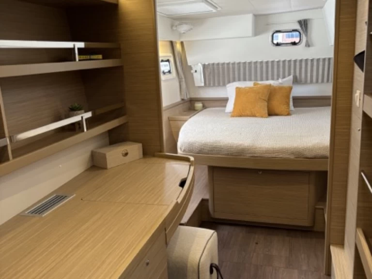 Catamaran te huur in Playa Sardinera voor de beste prijs