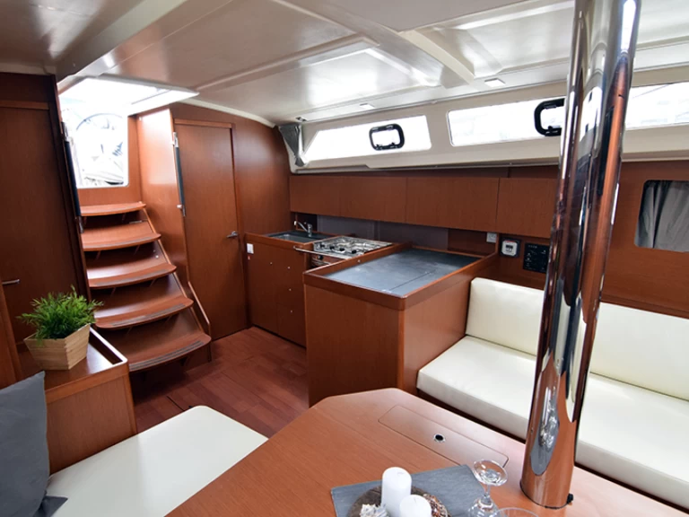 Bootverhuur Álimos goedkoop Oceanis 41.1