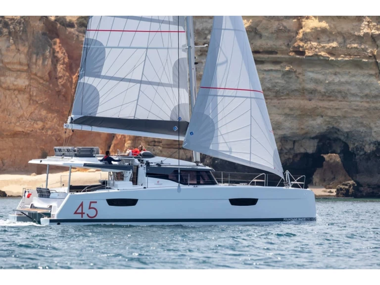 Fountaine Pajot Elba 45 te huur van particulier of professional in Capo d'Orlando
