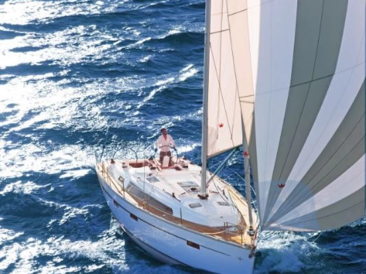 Huur een Bavaria Cruiser 41 in Álimos