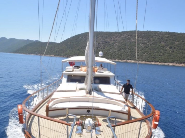 Verhuur Zeilboot Custom Made met vaarbewijs