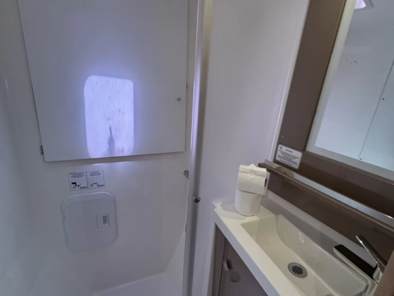 Verhuur Catamaran Fountaine Pajot met vaarbewijs