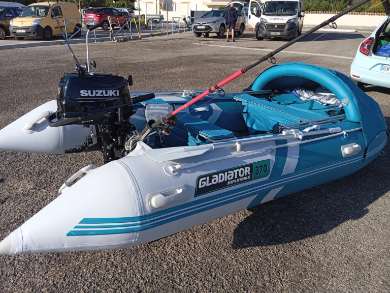 Gladiator C370al te huur van particulier of professional in Frankrijk