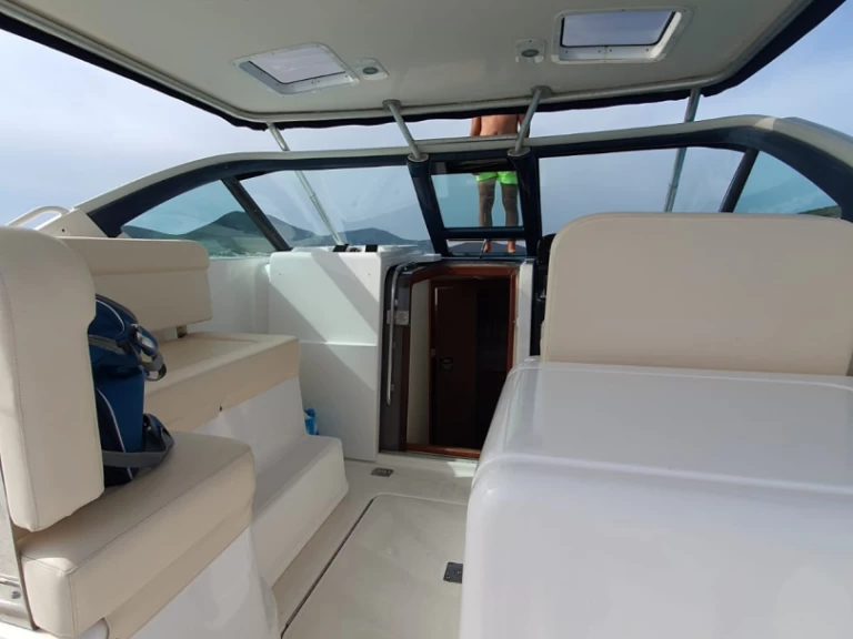 Huur Motorboot met of zonder schipper Tiara in Piano di Sorrento