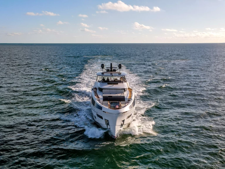 Bootverhuur Miami Beach goedkoop Sirena 88