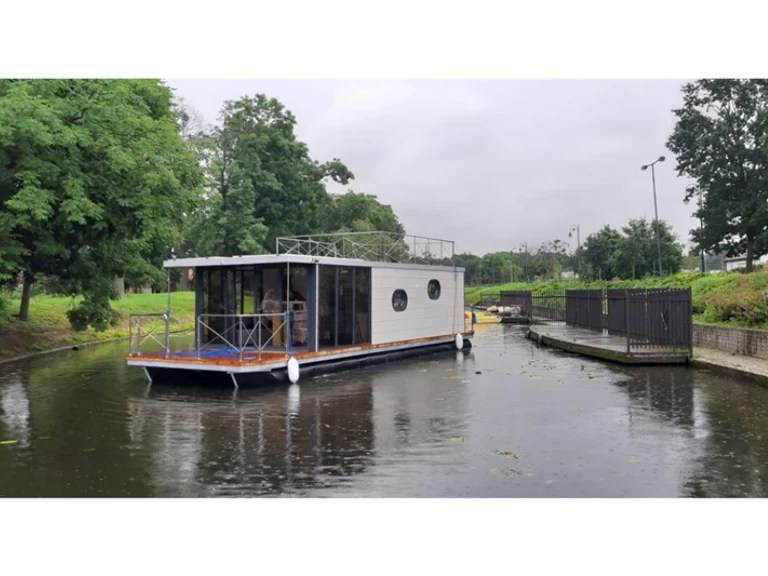 Bootverhuur Campi Campi 400 in Drachten via SamBoat
