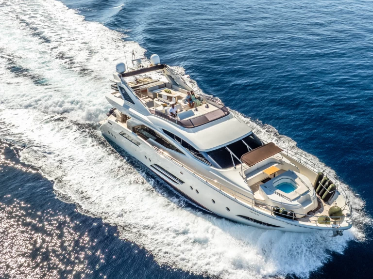 Huur een Dominator-Shipyard Dominator 780S Deluxe in Sukošan