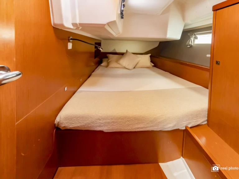 Bénéteau Oceanis 45 te huur van particulier of professional in Cannigione