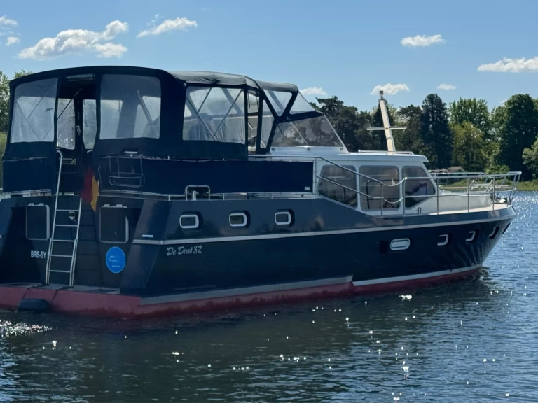 Huur Motorboot met of zonder schipper De Drait in Drachten