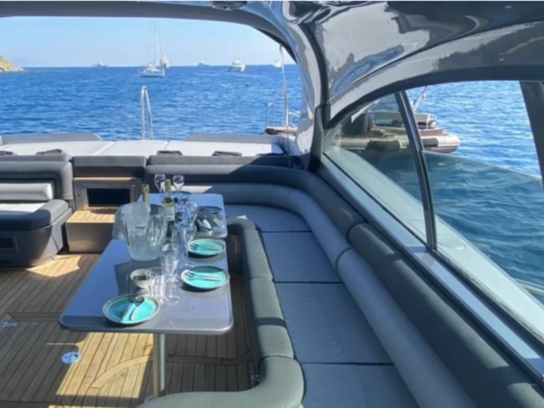 Pershing Pershing 54 te huur van particulier of professional in Mykonos (City)