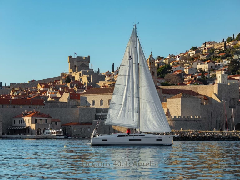 Huur een Bénéteau Oceanis 40.1 in Komolac