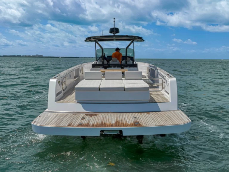 Bootverhuur Pardo Yachts Pardo 43 in Miami Beach via SamBoat