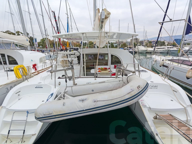 Bootverhuur Lagoon Lagoon 380 S2 in Lávrio via SamBoat