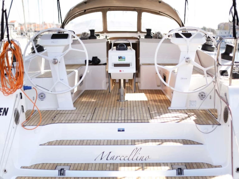 Verhuur Zeilboot in Jezera - Bavaria Cruiser 51