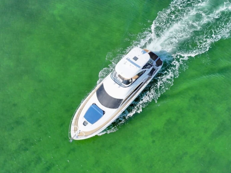 Sea Ray 56 te huur van particulier of professional in Miami