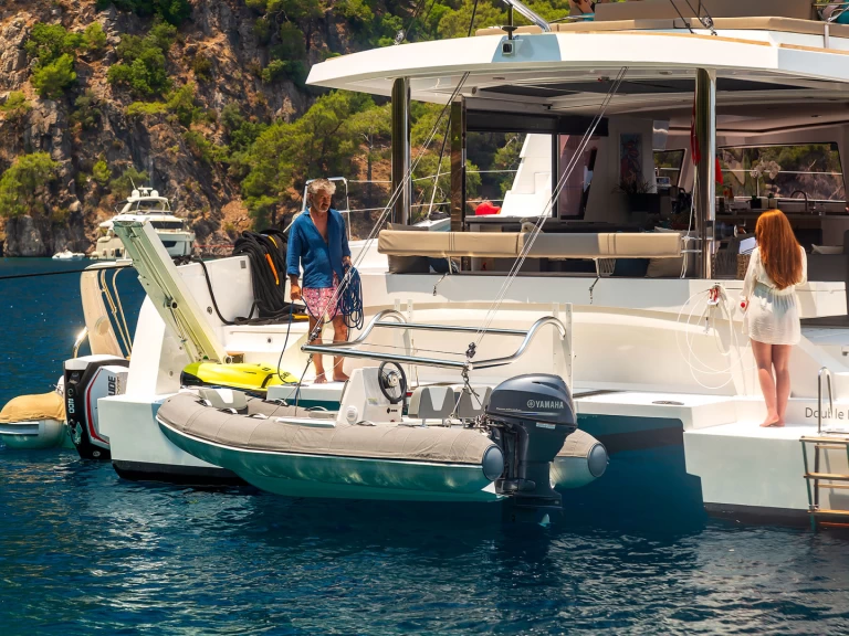 Catamaran te huur in Seget Donji voor de beste prijs