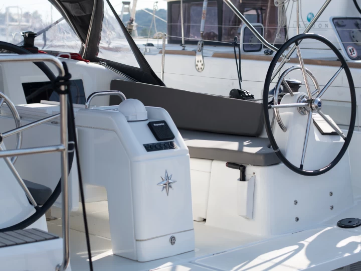 Zeilboot te huur in Skiathos voor de beste prijs