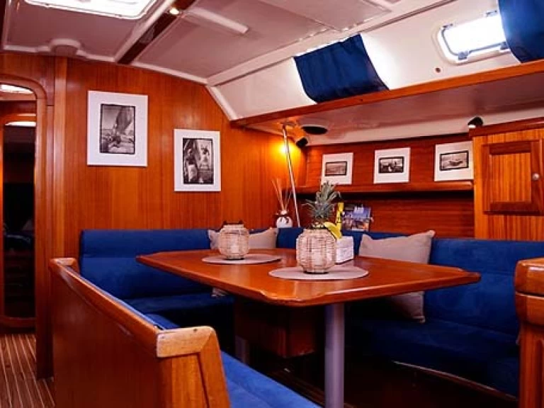 Bootverhuur Dufour Dufour 43 Classic in Marina Ibiza via SamBoat