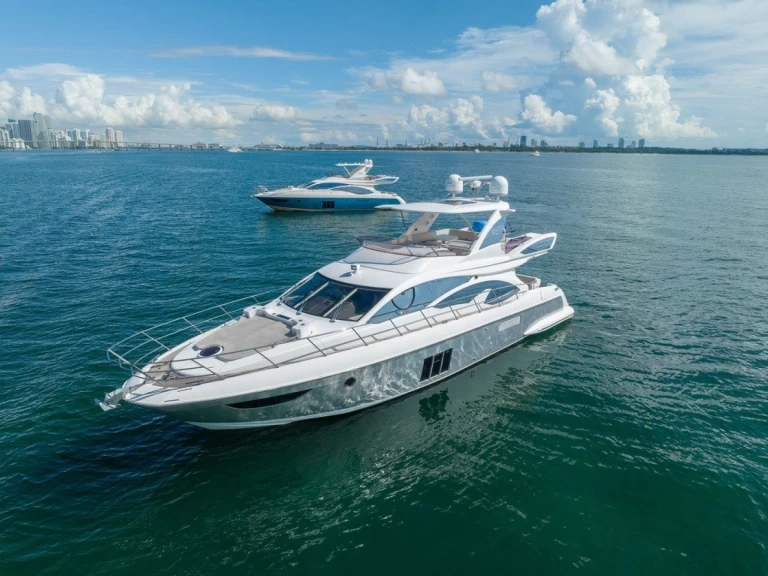 Bootverhuur Azimut Azimut 60 Fly in Miami via SamBoat
