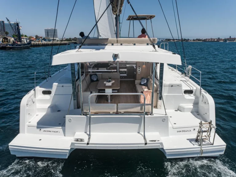 Bootverhuur Harbor Island goedkoop Bali 4.4