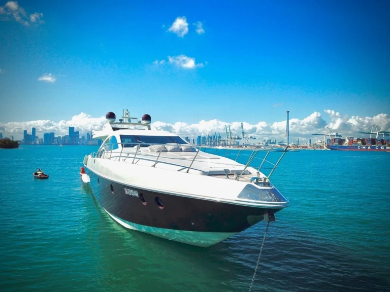 Bootverhuur Azimut 86’ azimut S 2 in Miami Beach via SamBoat