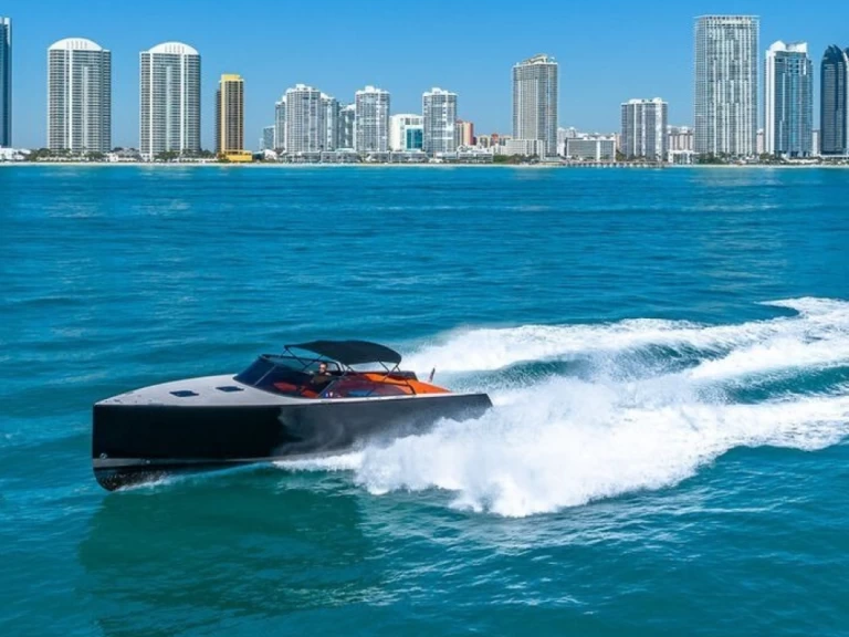 Verhuur Motorboot in Miami - VanDutch VanDutch 40
