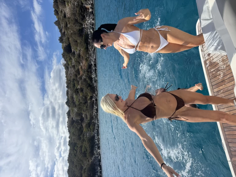 Sea Ray Sea Ray 410 Sundancer te huur van particulier of professional in Agios Nikolaos