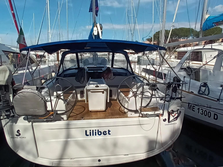 Bootverhuur Procida goedkoop Oceanis 40.1