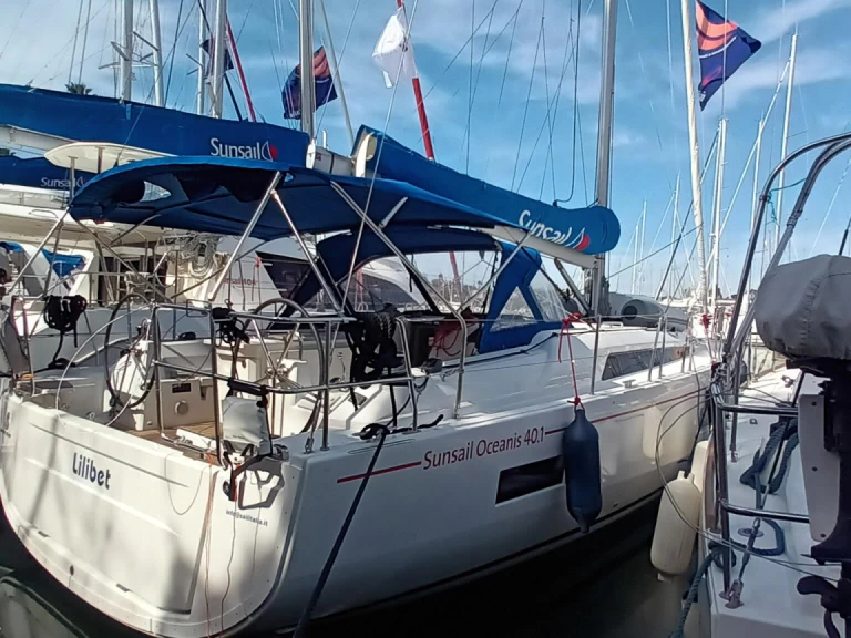 Bootverhuur Procida goedkoop Oceanis 40.1