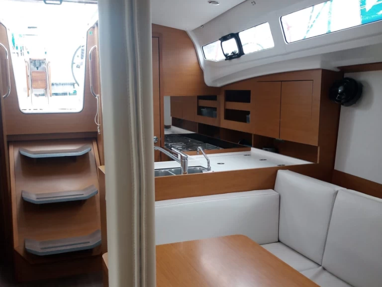 Zeilboot te huur in Procida voor de beste prijs