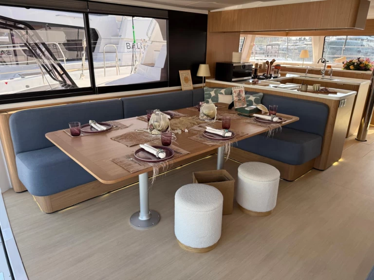 Catamaran te huur in Olbia voor de beste prijs