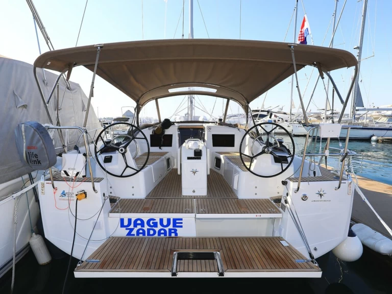 Jeanneau Sun Odyssey 410 te huur van particulier of professional in Zadar