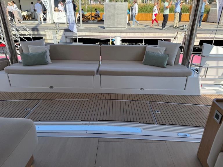 Bootverhuur Olbia goedkoop Bali 5.8-5 cabin