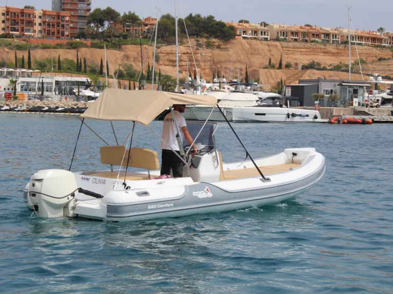 RIB te huur in El Toro voor de beste prijs