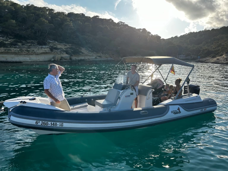 MV Marine GT25 te huur van particulier of professional in El Toro