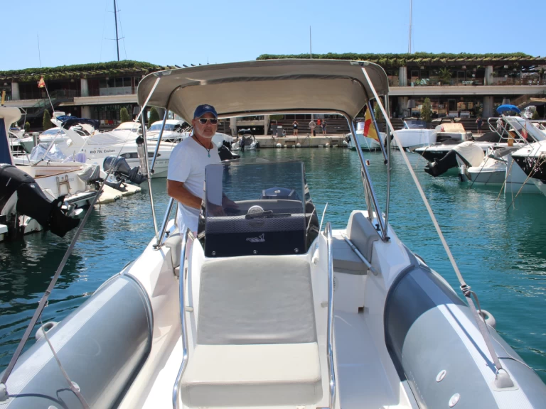 Huur een MV Marine GT25 in El Toro